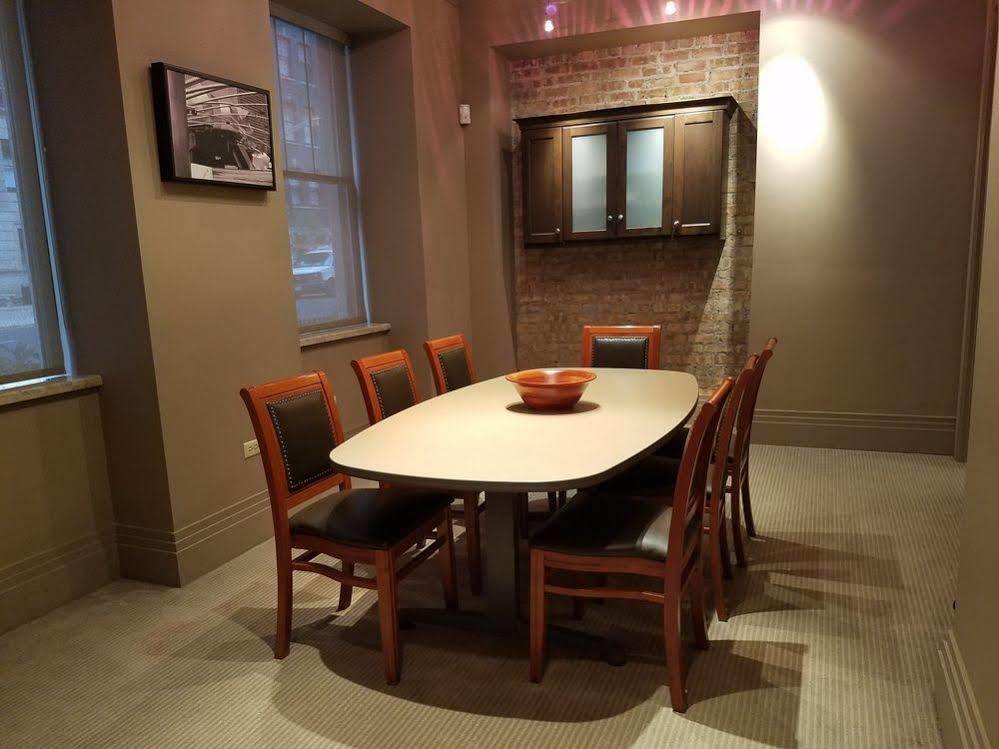 Dewitt Hotel And Suites Chicago Ngoại thất bức ảnh