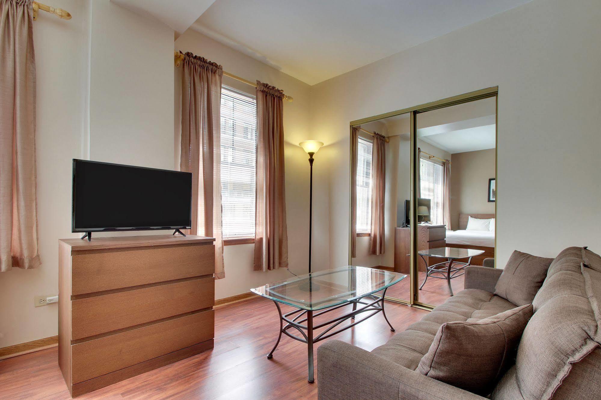 Dewitt Hotel And Suites Chicago Ngoại thất bức ảnh